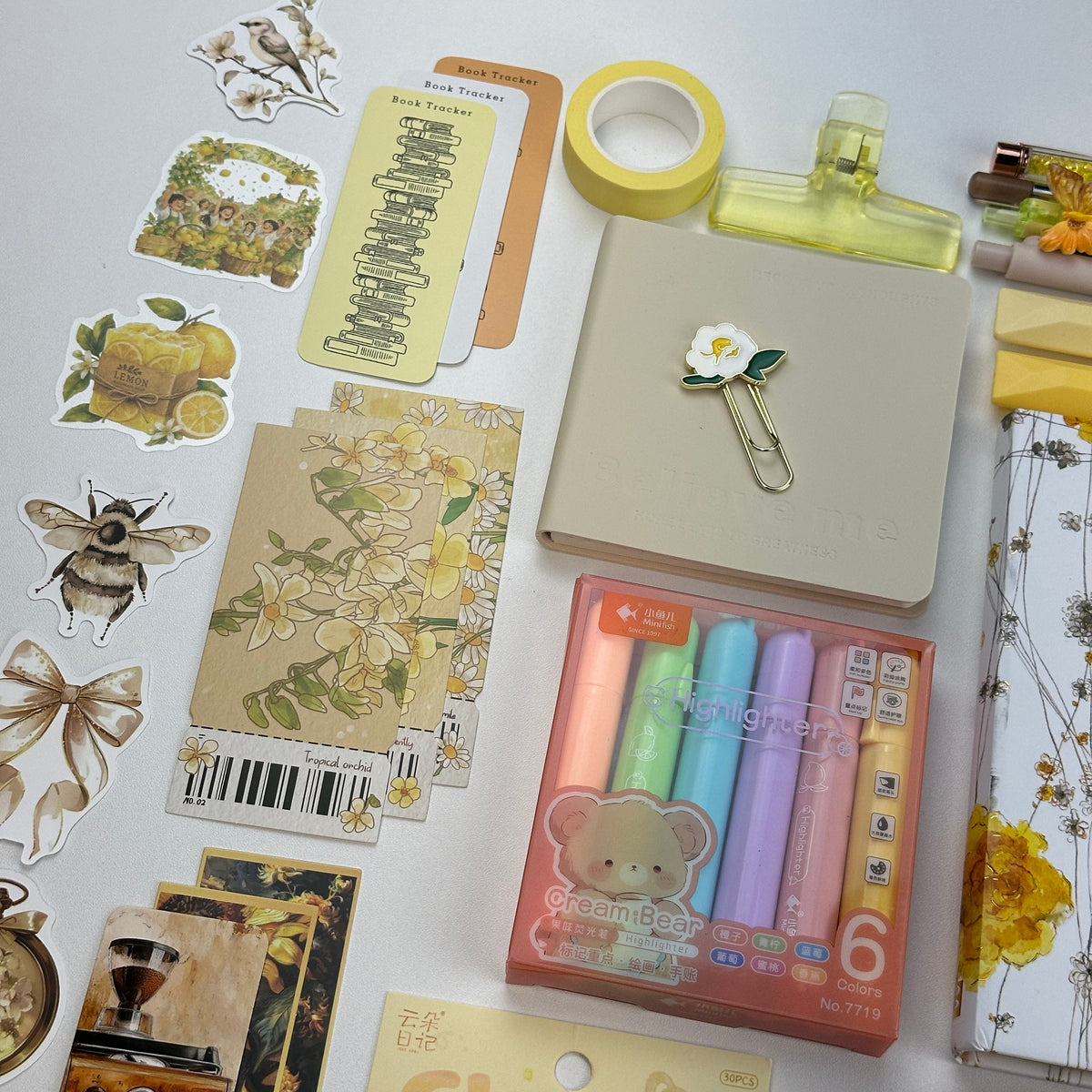 Golden Daisy Box